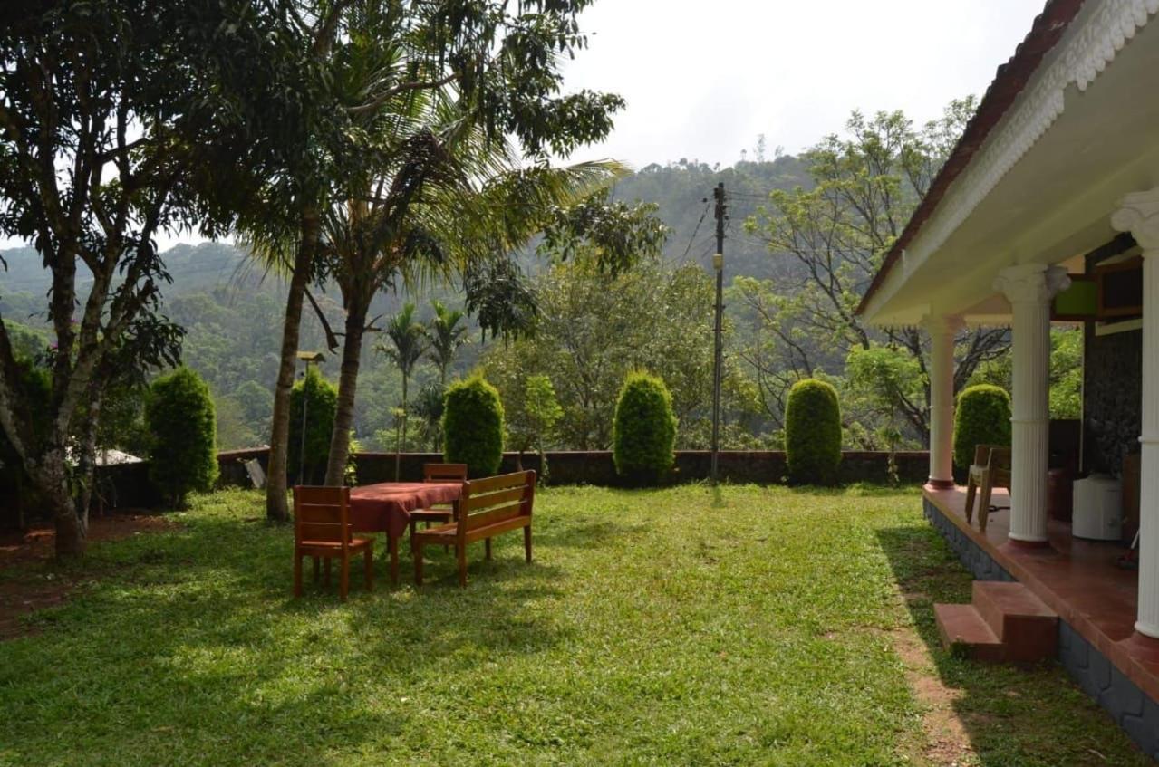 Cassells Jungle Resorts Thekkady Vandiperiyār Esterno foto