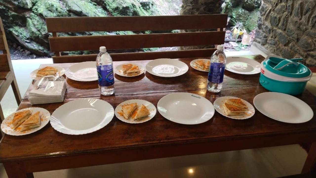 Cassells Jungle Resorts Thekkady Vandiperiyār Esterno foto